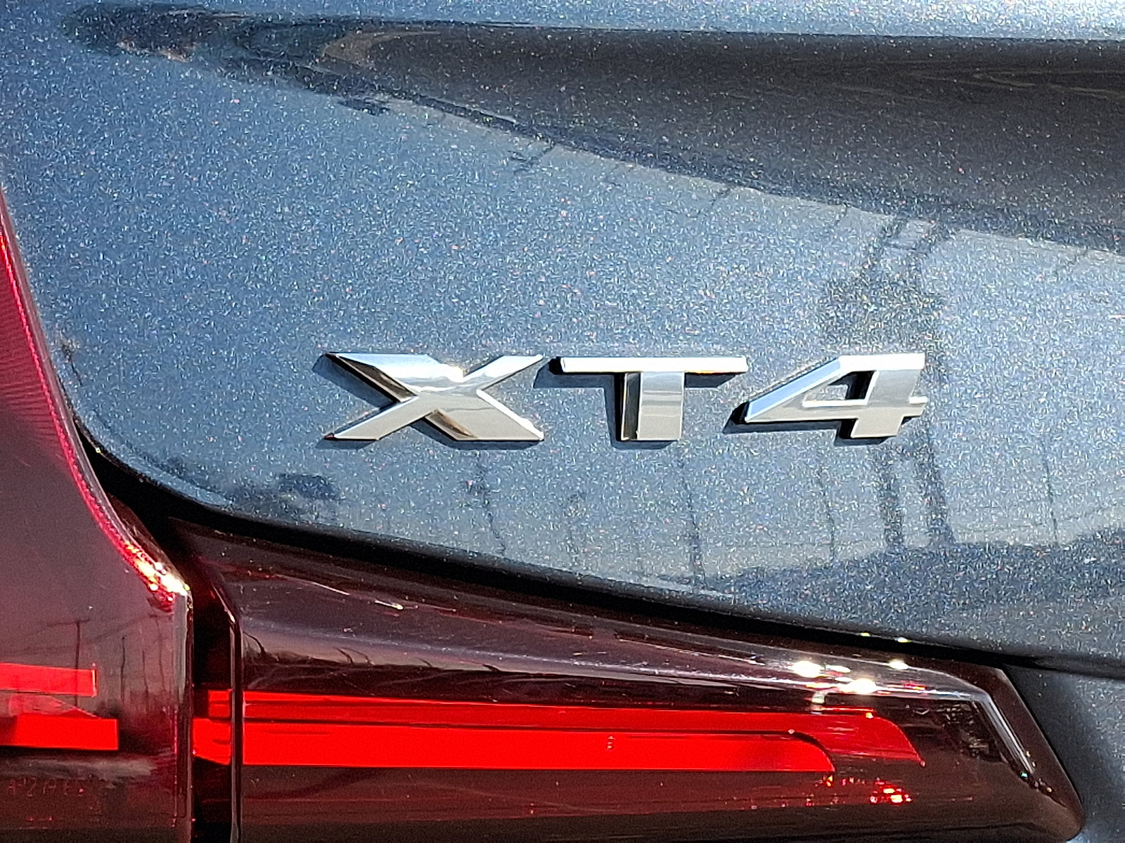 Used 2020 Cadillac XT4 Premium Luxury w/ Cold Weather Package image 30