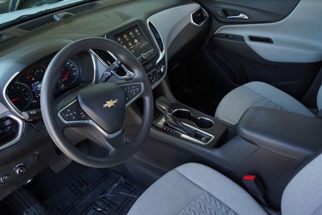 Used 2022 Chevrolet Equinox LS w/ LS Convenience Package FWD image 24
