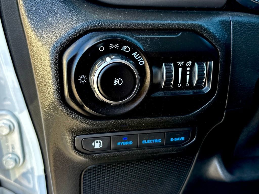 Used 2021 Jeep Wrangler Unlimited Rubicon 4xe image 15