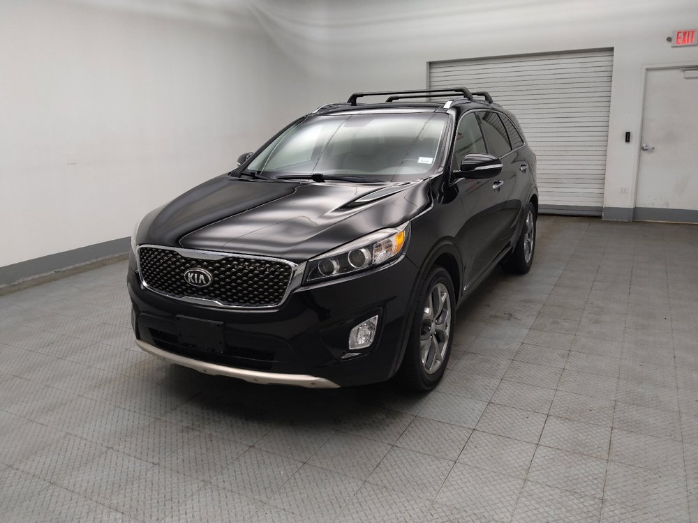 Used 2017 Kia Sorento SX image 2