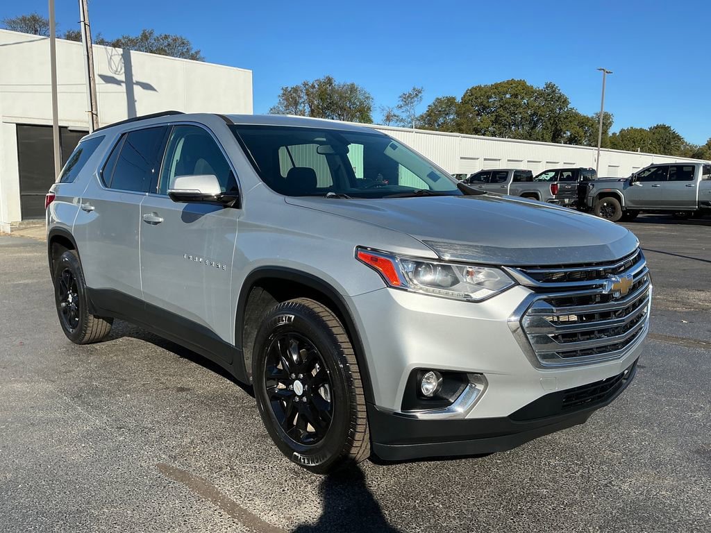Used 2020 Chevrolet Traverse LT image 10