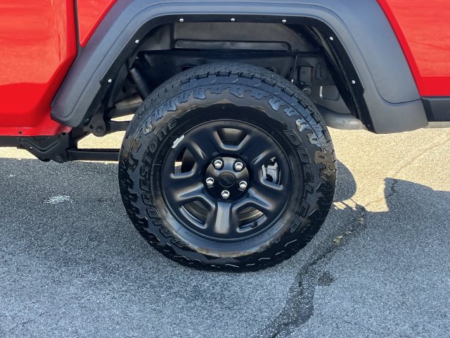 Used 2024 Jeep Gladiator Sport AWD/4WD image 13