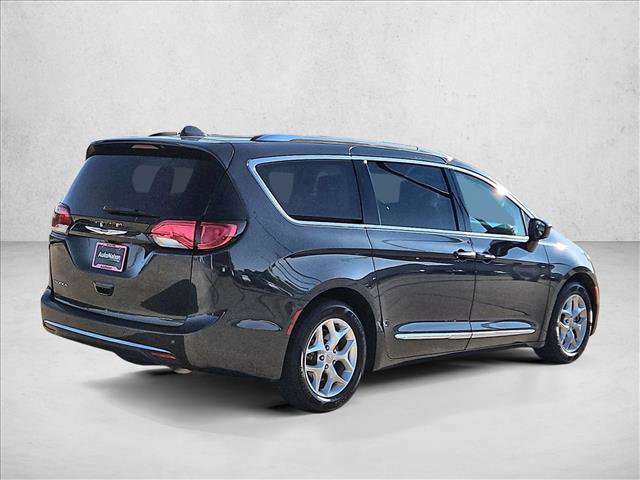 Used 2020 Chrysler Pacifica Touring-L Plus w/ Tire & Wheel Group FWD image 5