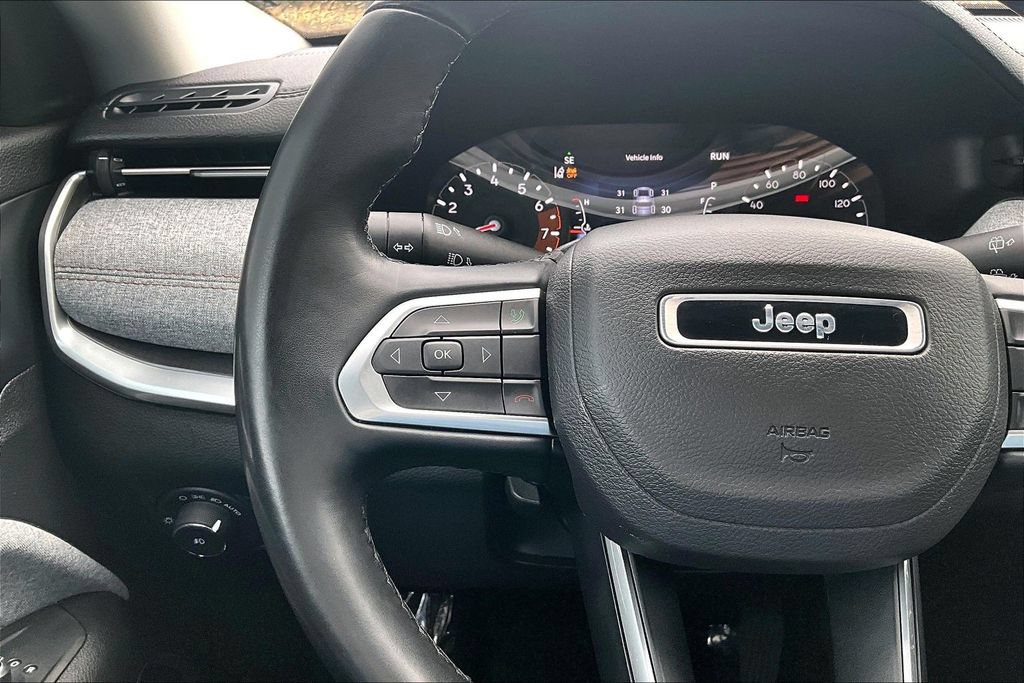 Used 2022 Jeep Compass Latitude AWD/4WD image 24