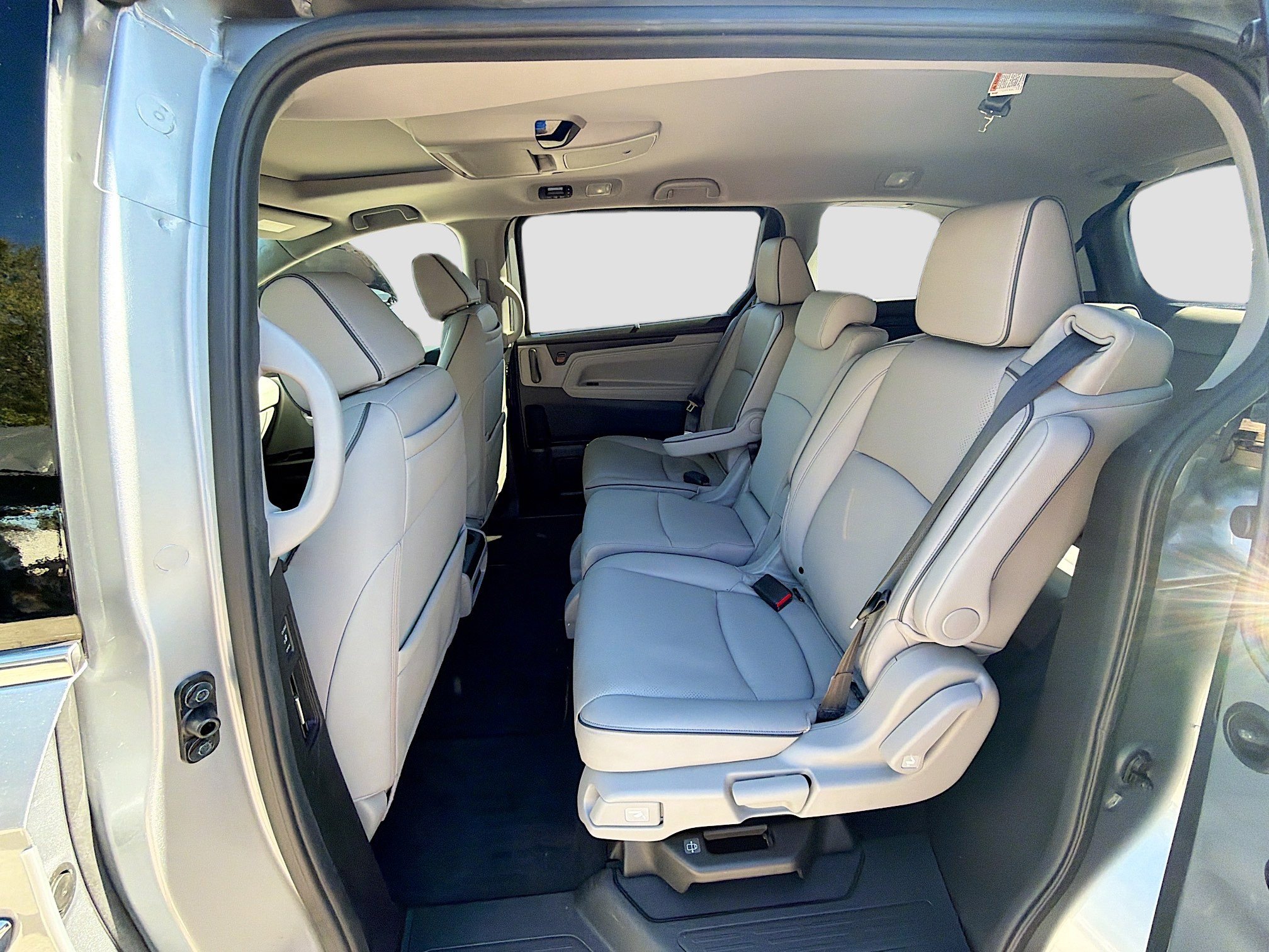 Used 2023 Honda Odyssey Elite image 24