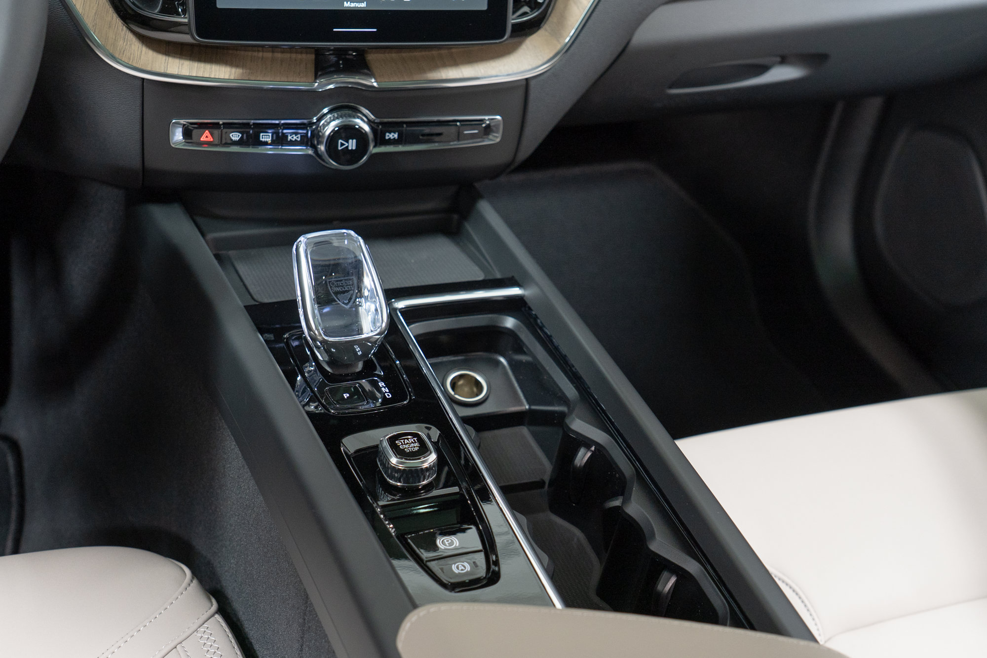 New 2027 Volvo XC60 B5 Core AWD/4WD image 20