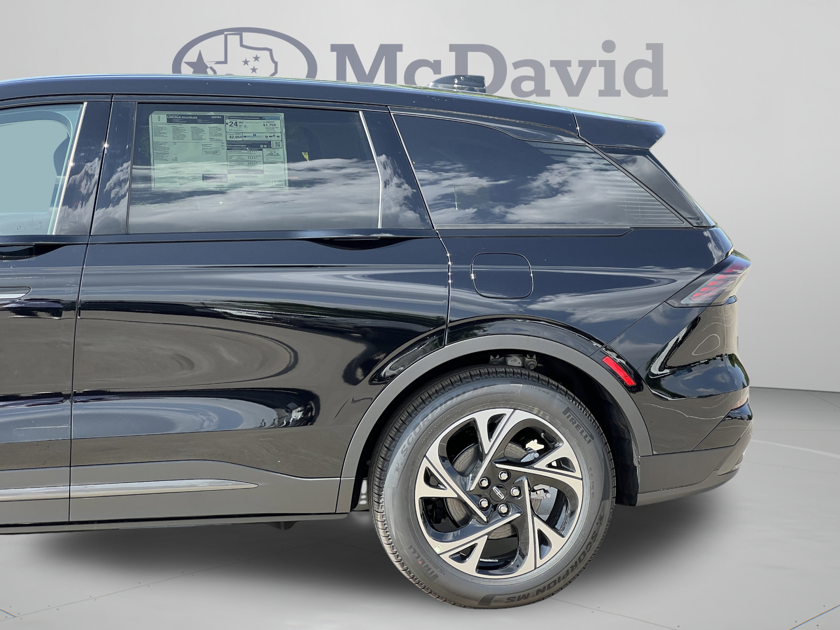 New 2026 Lincoln Nautilus Premier w/ Equipment Group 102A AWD/4WD image 39