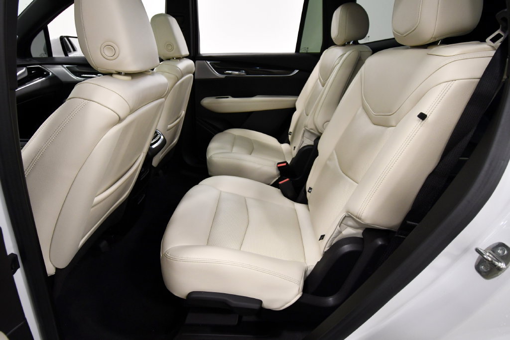 Used 2023 Cadillac XT6 Sport AWD/4WD image 15