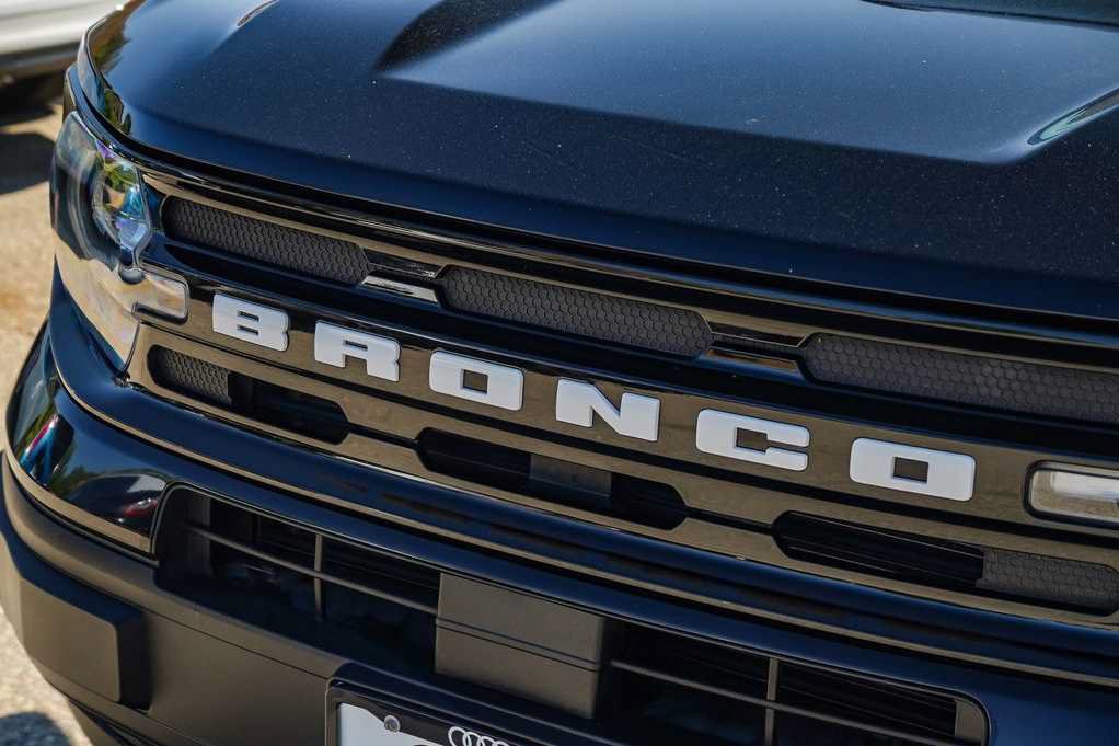 Used 2021 Ford Bronco Sport Outer Banks w/ Outer Banks Package (96D) AWD/4WD image 9