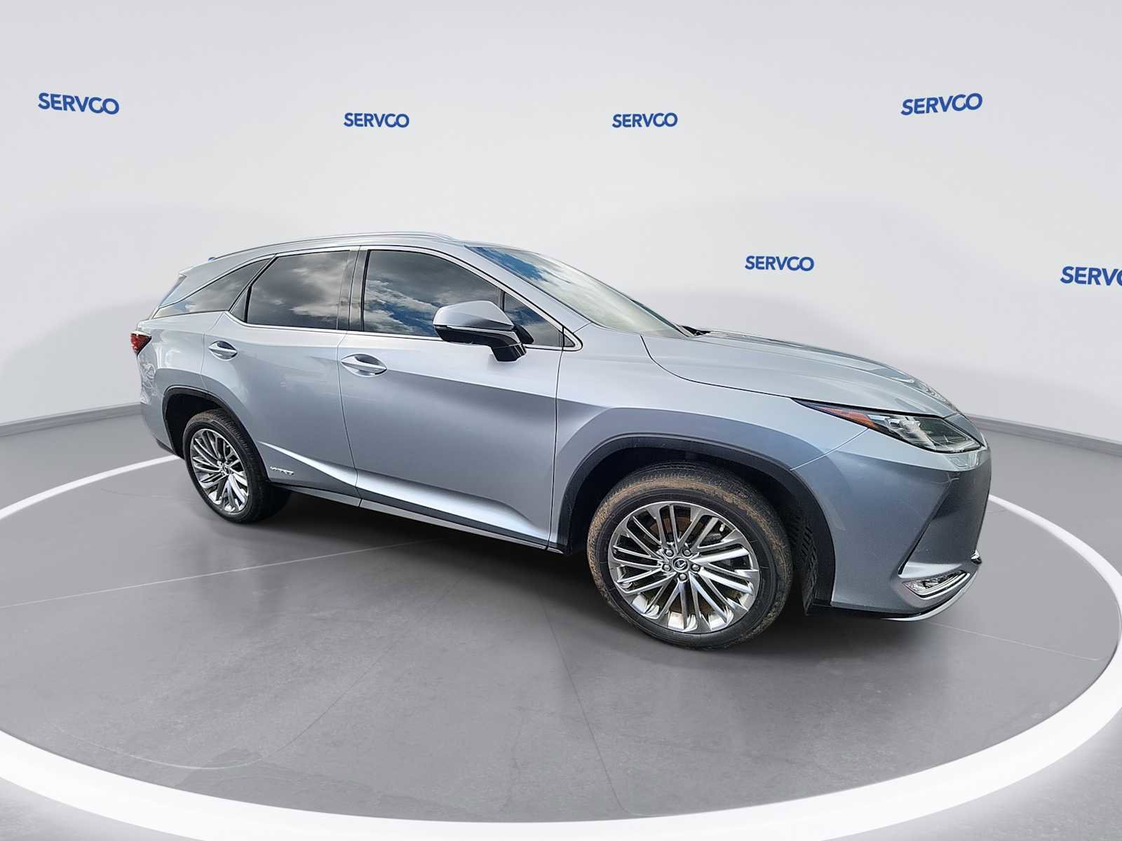 Used 2022 Lexus RX 450hL Luxury image 2