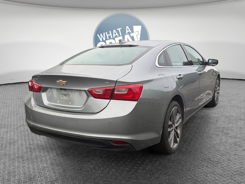 Used 2025 Chevrolet Malibu LT FWD image 3