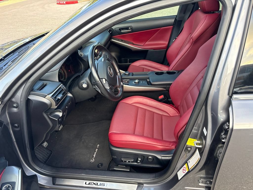 Used 2018 Lexus IS 300 F Sport w/ F Sport Package RWD image 17