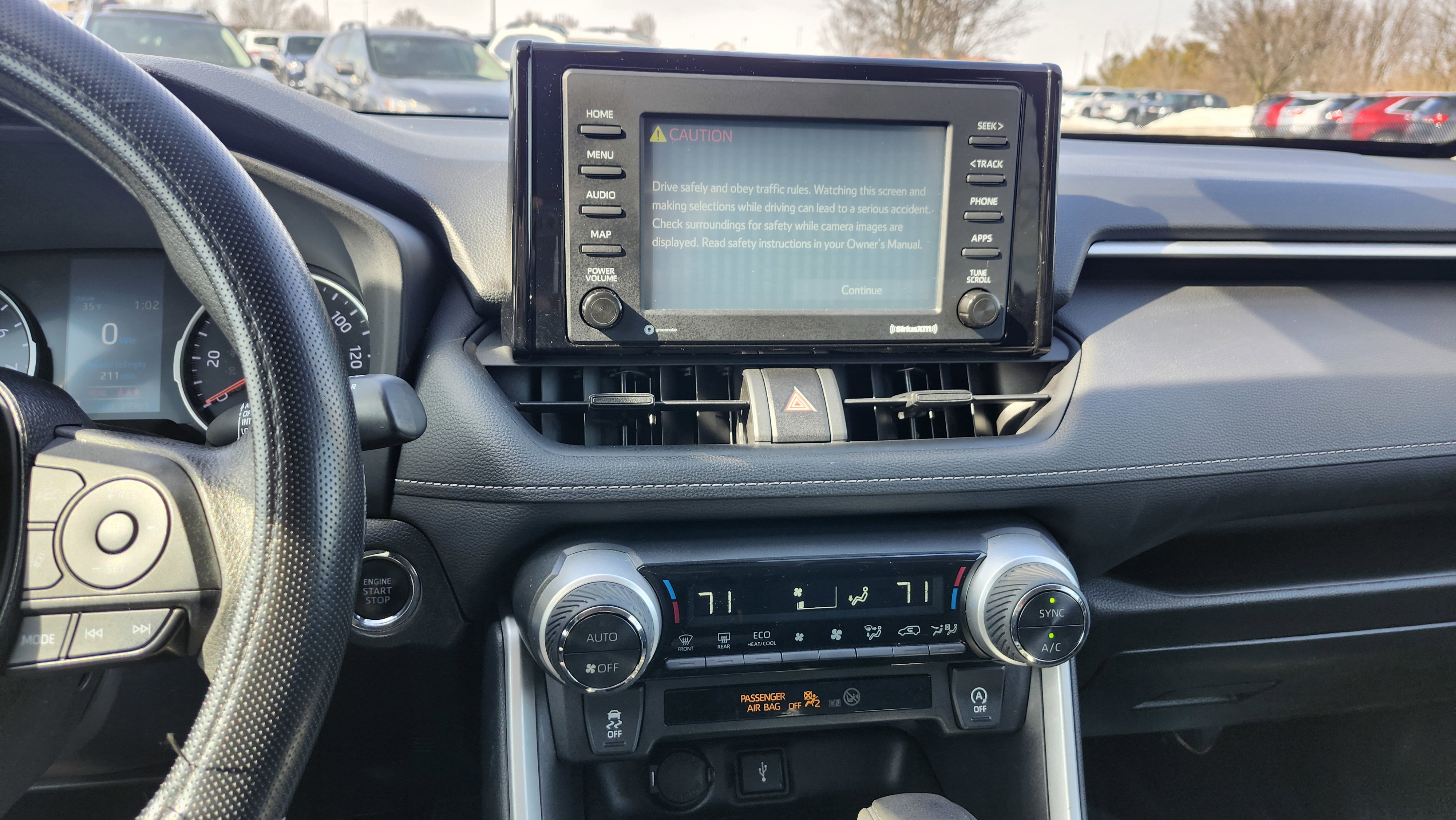 Used 2021 Toyota RAV4 XLE w/ Carpet Mat Package (TMS) image 29