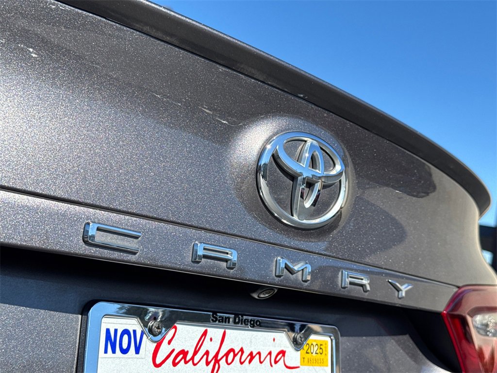 Used 2023 Toyota Camry SE image 13