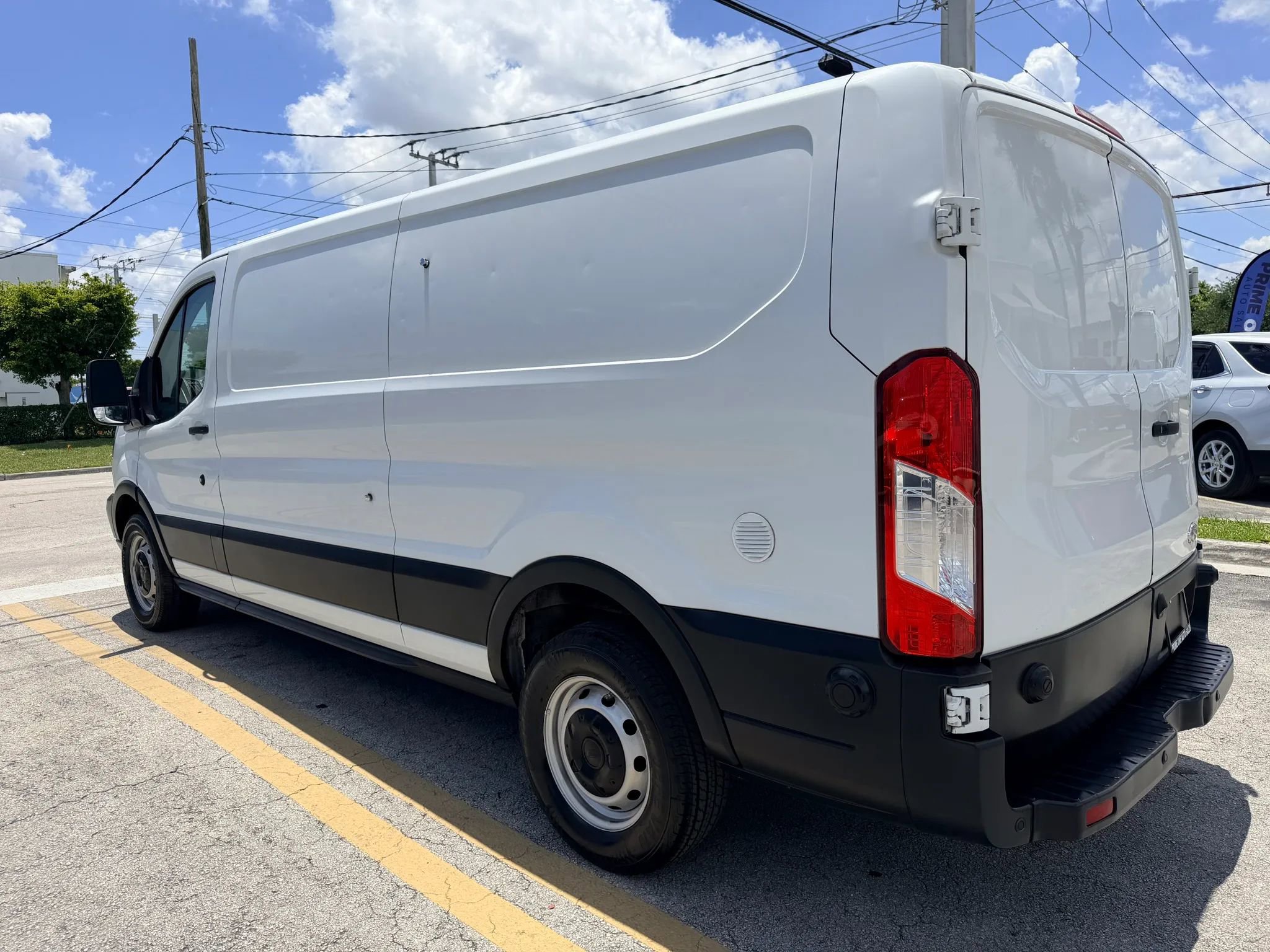 Used 2019 Ford Transit 150 148 Low Roof RWD image 5