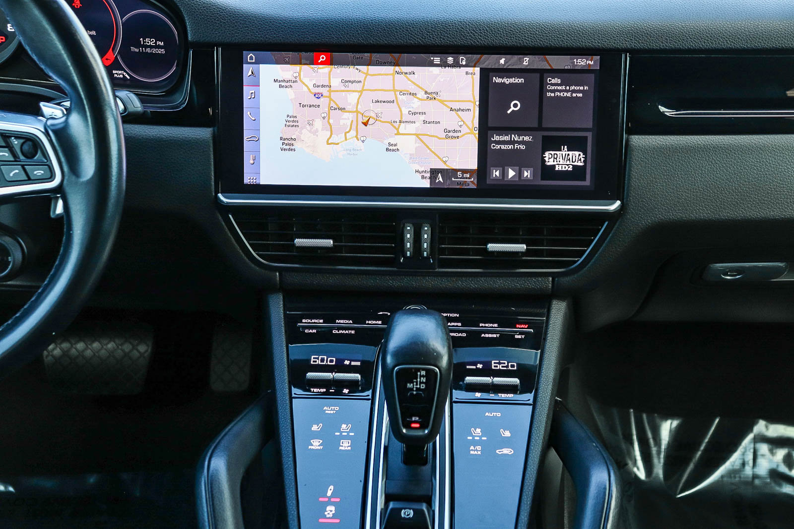 Used 2021 Porsche Cayenne Base image 14