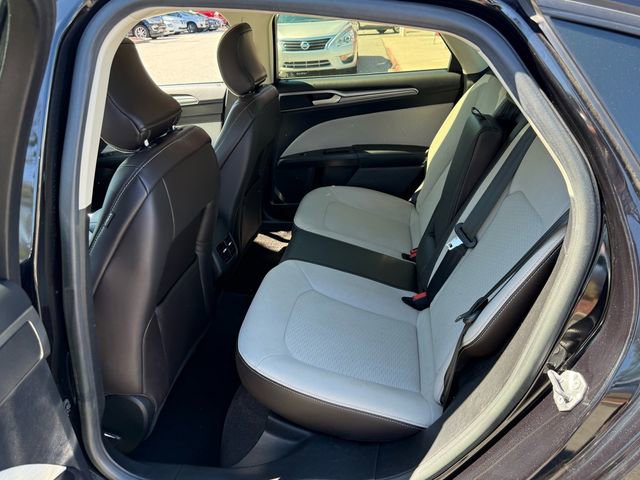 Used 2019 Ford Fusion SE w/ Equipment Group 151A image 5