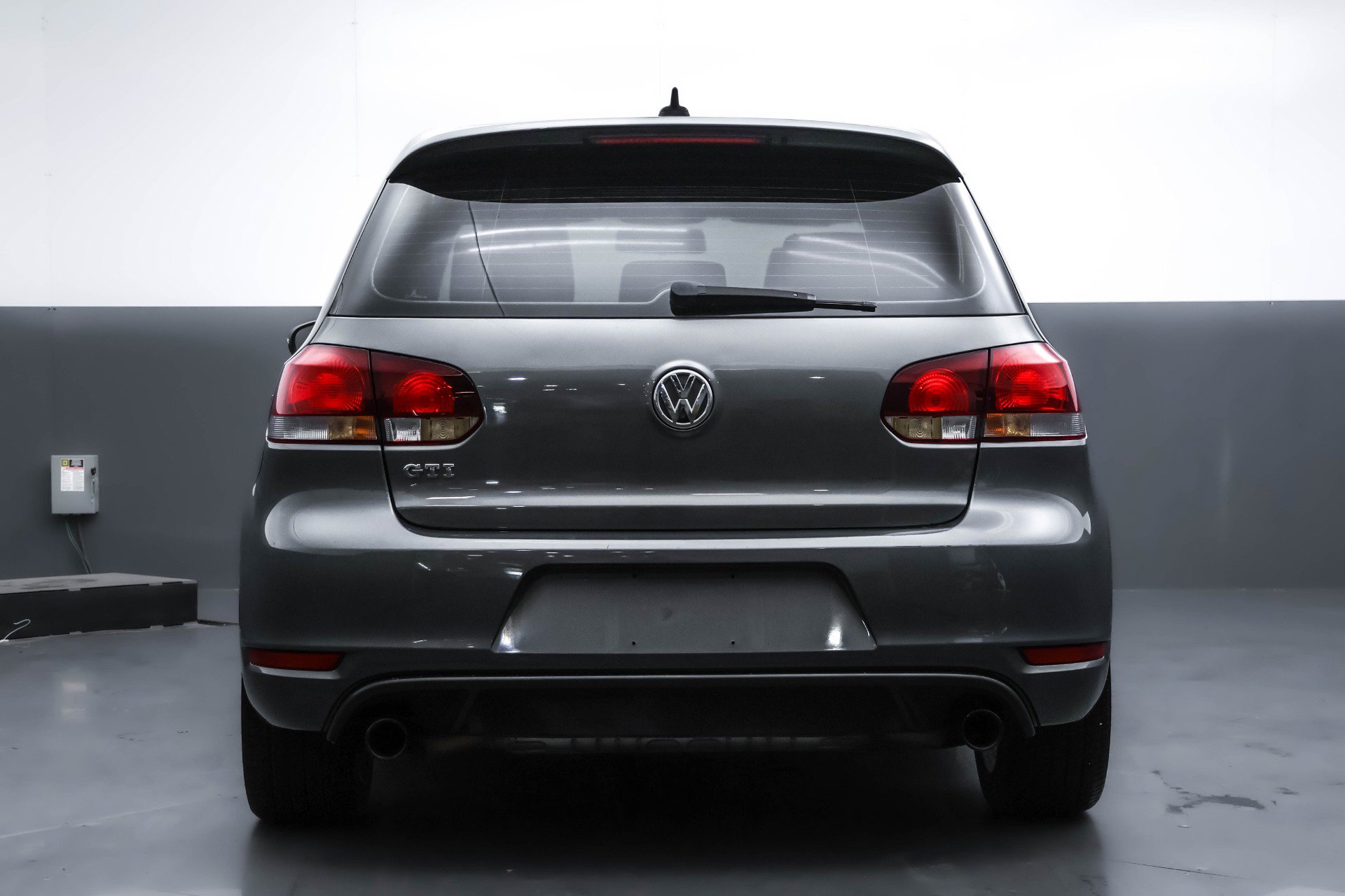 Used 2011 Volkswagen GTI Autobahn image 4