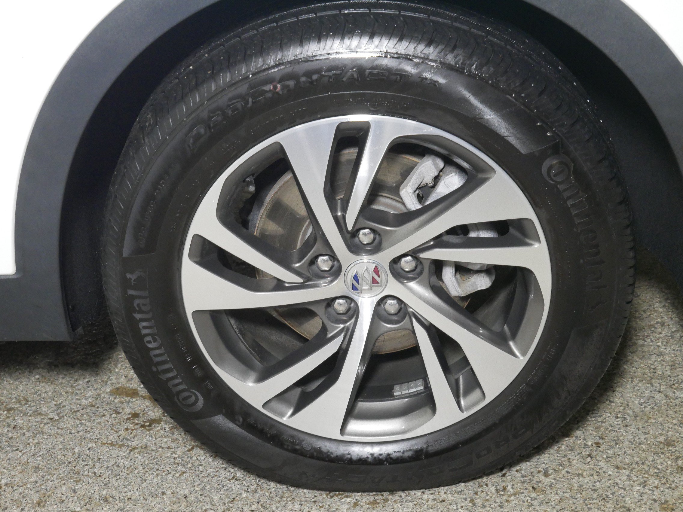 Used 2023 Buick Envision Essence AWD/4WD image 15