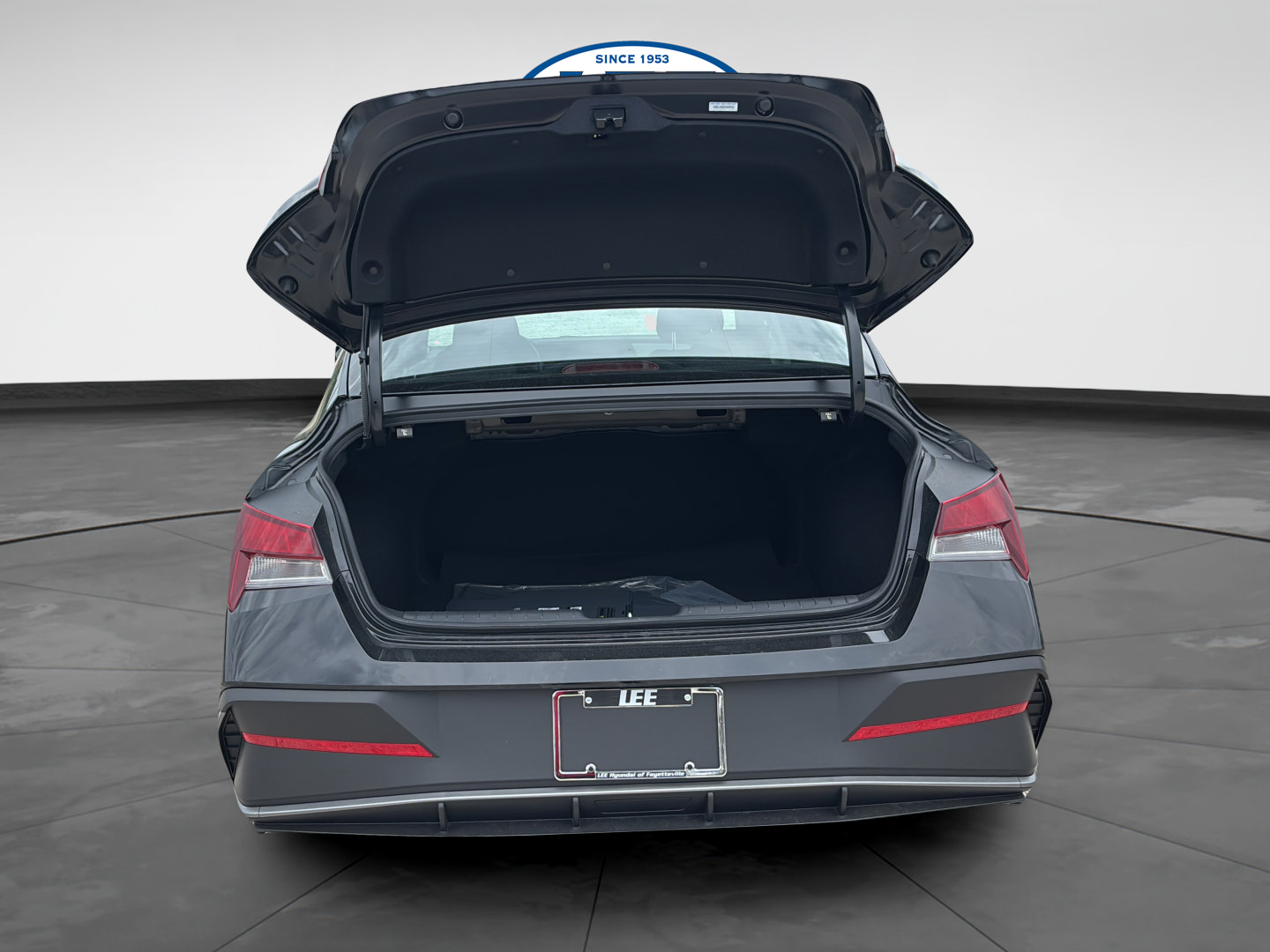 New 2026 Hyundai Elantra SE FWD image 17