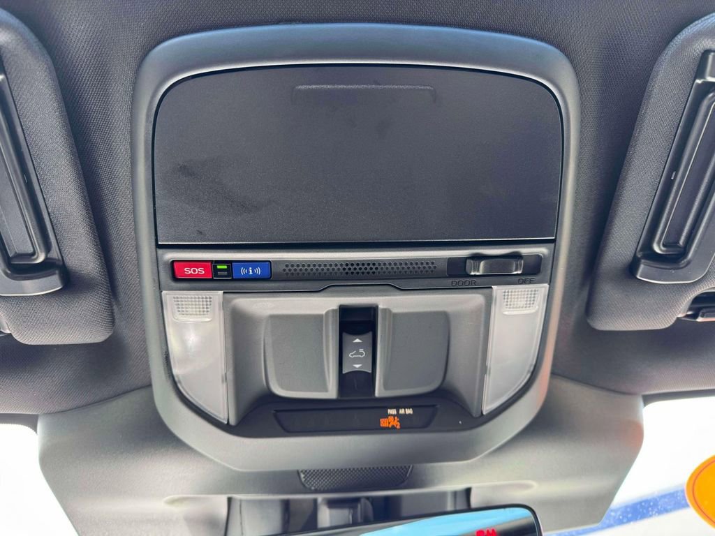 Certified 2025 Subaru Forester Limited image 32