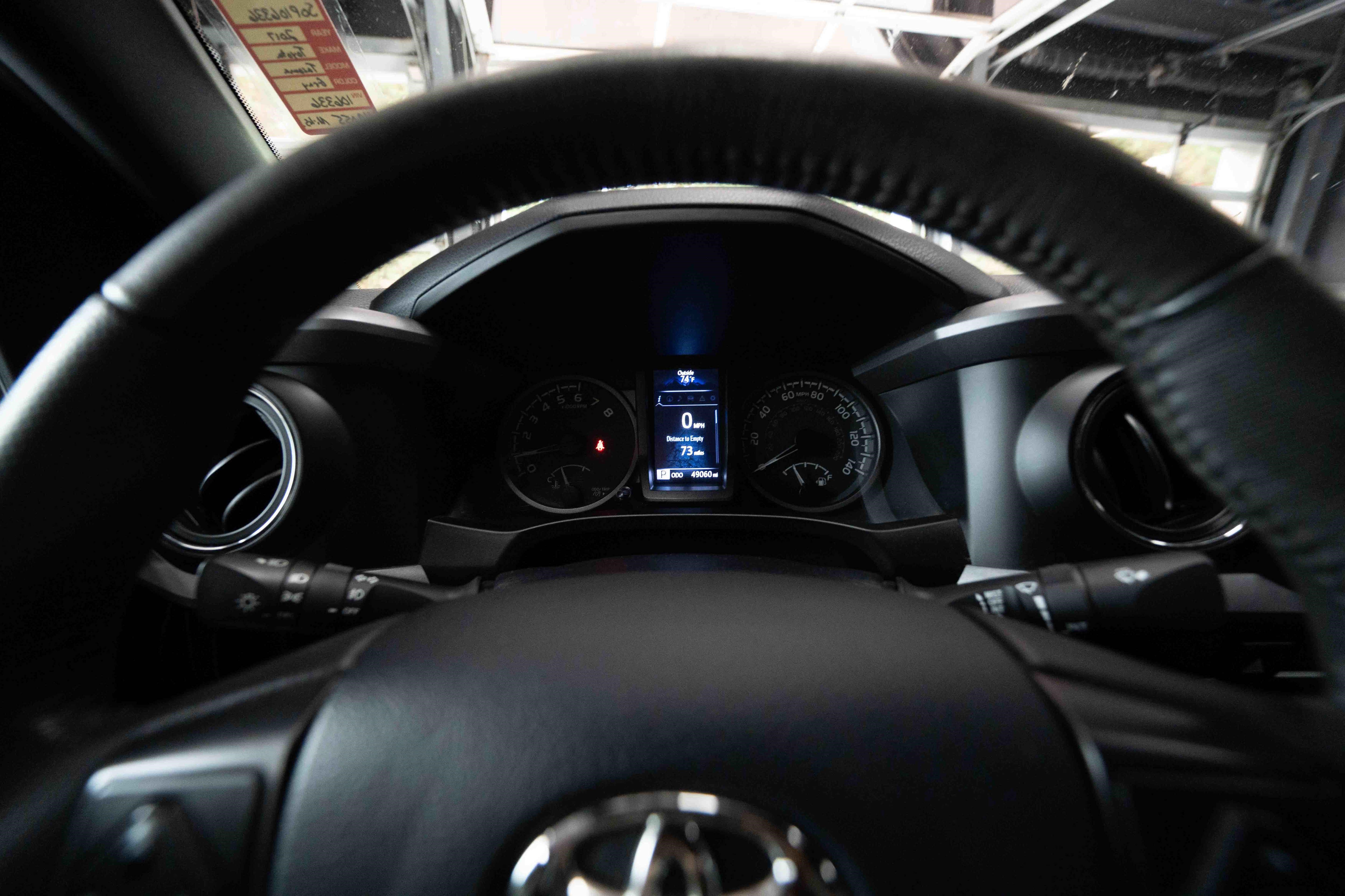 Used 2017 Toyota Tacoma TRD Sport w/ Tow Package (A/T) AWD/4WD image 15