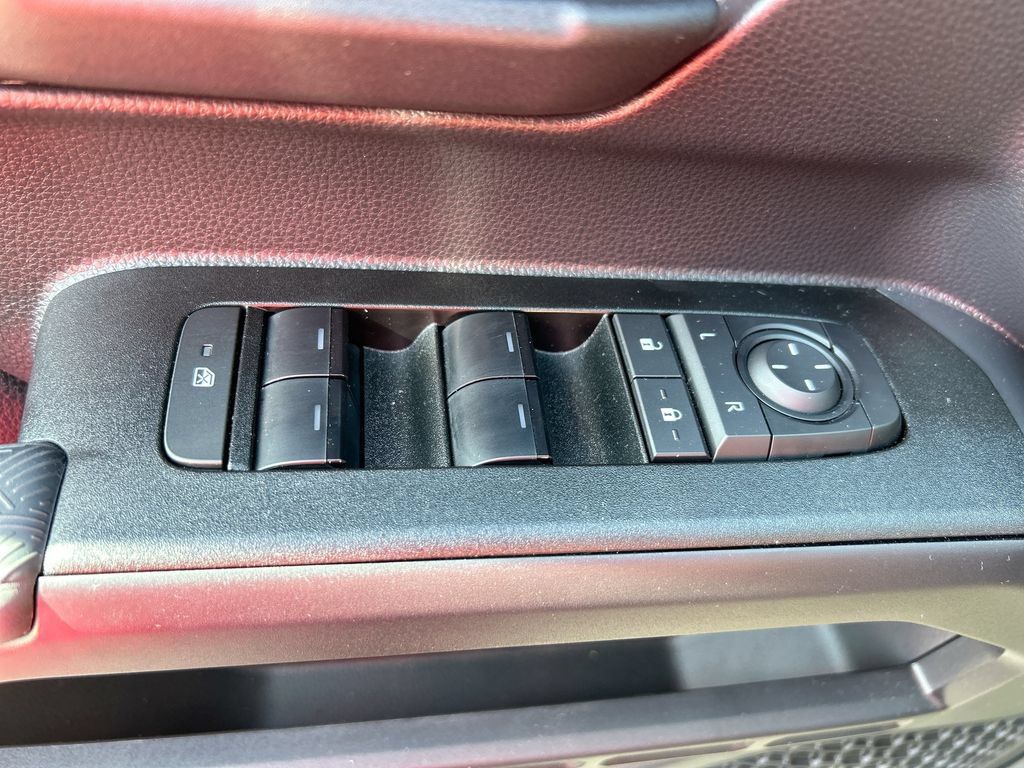 Certified 2025 Toyota 4Runner TRD Off-Road AWD/4WD image 12