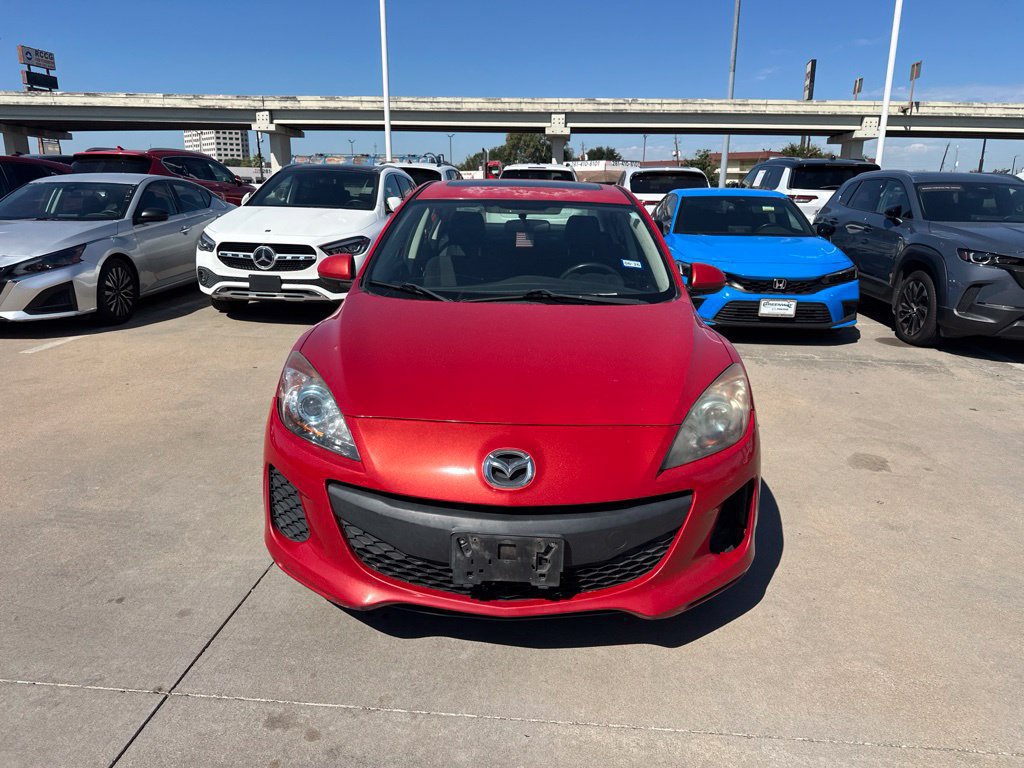 Used 2013 MAZDA MAZDA3 i Touring w/ Preferred Equipment Pkg FWD image 2