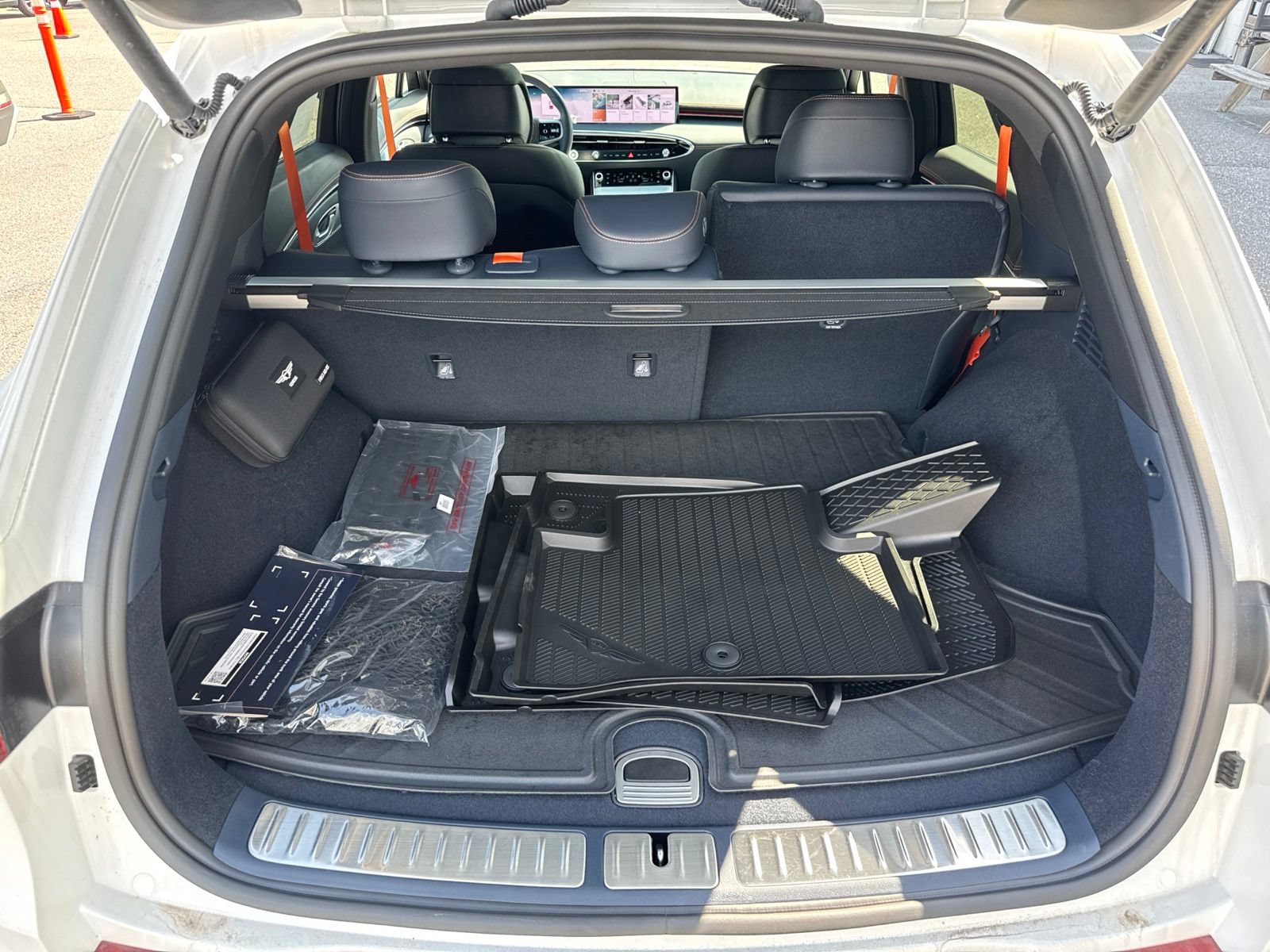 New 2026 Genesis GV70 2.5T Sport Prestige AWD/4WD image 12