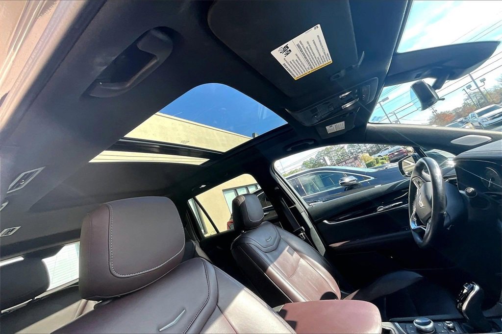 Used 2022 Cadillac XT6 Premium Luxury w/ Technology Package image 28