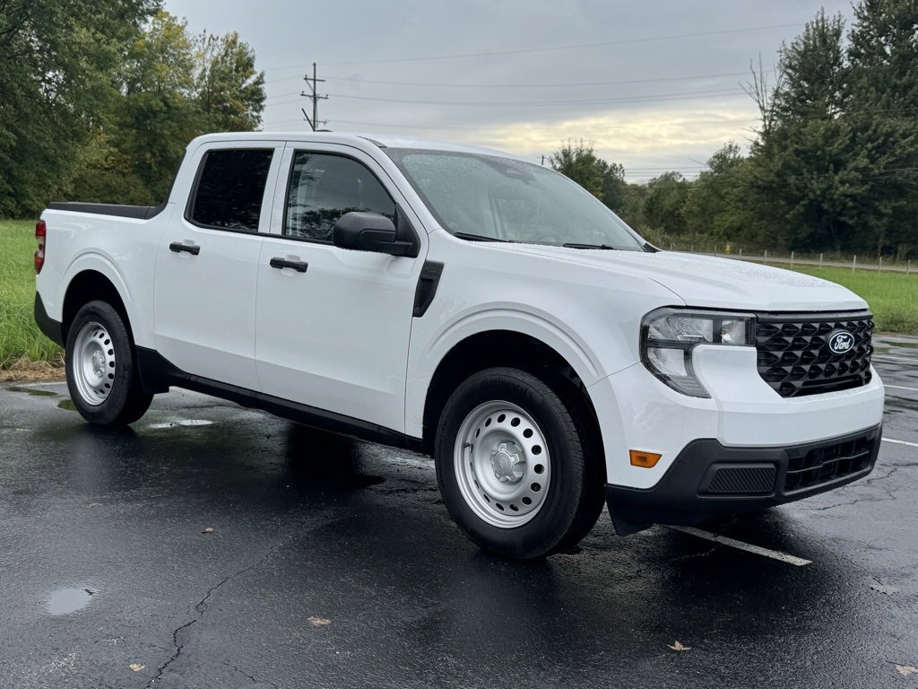 New 2025 Ford Maverick XL image 6