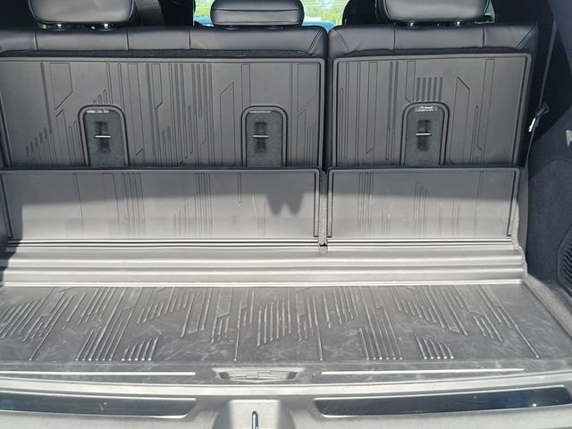 New 2026 Cadillac Escalade IQL Sport 1 w/ LPO, Floor Liner Package AWD/4WD image 13