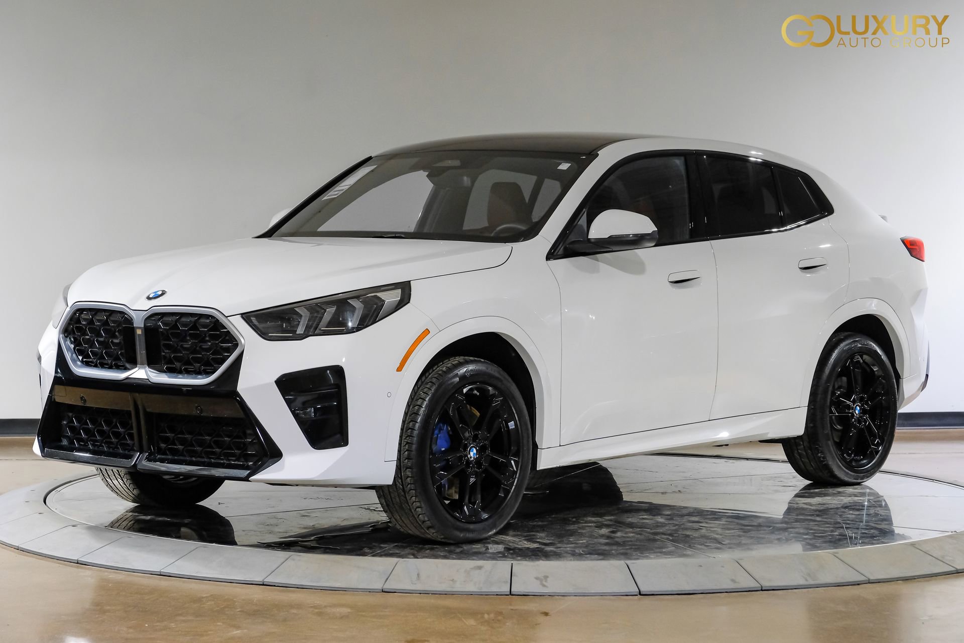 Used 2026 BMW X2 xDrive28i image 8