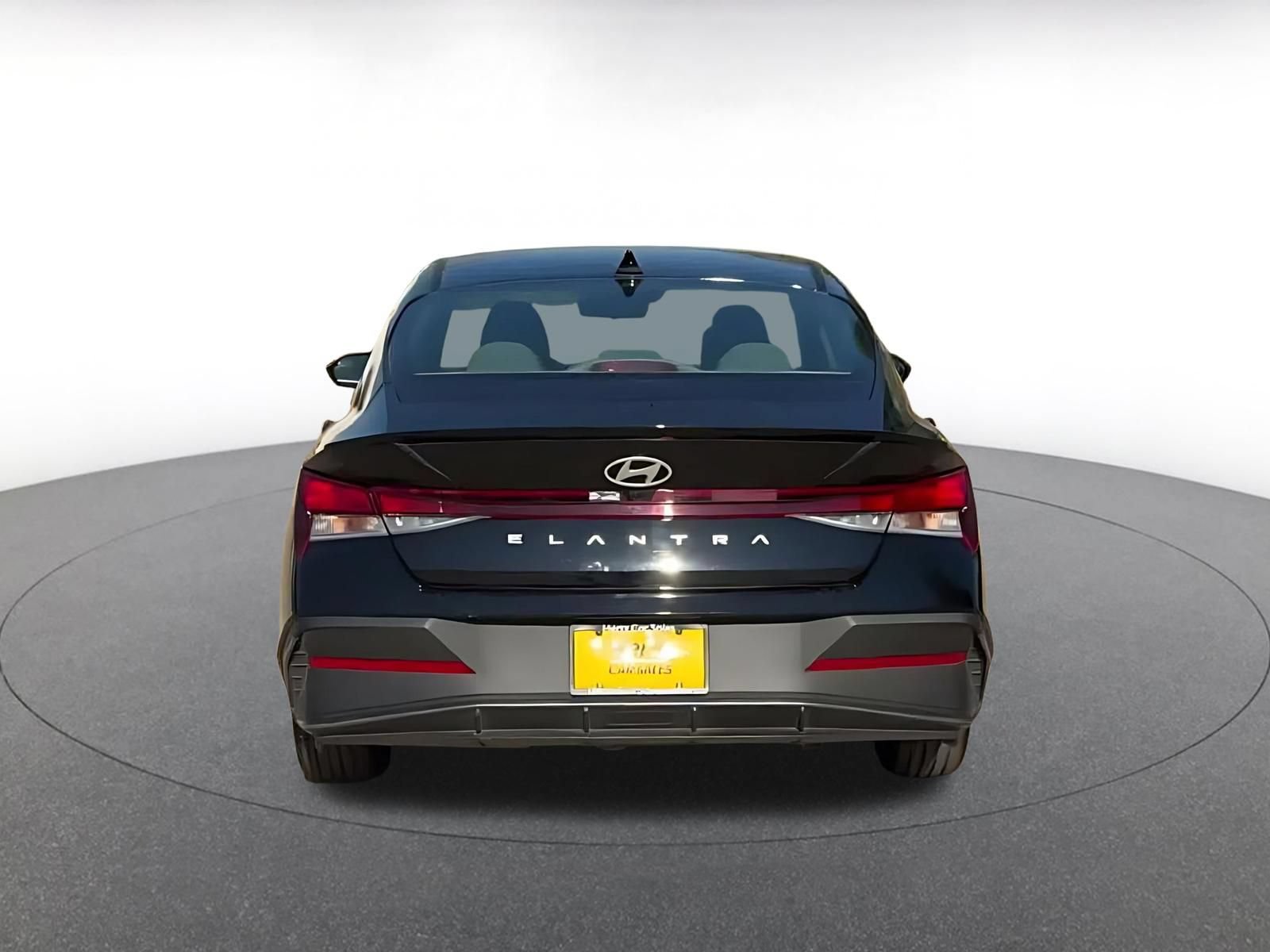 Used 2026 Hyundai Elantra Sport FWD image 12