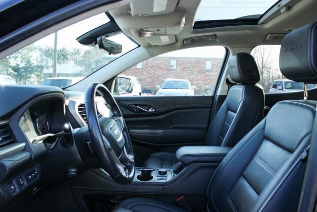 Used 2022 GMC Acadia Denali w/ Denali Ultimate Package image 13