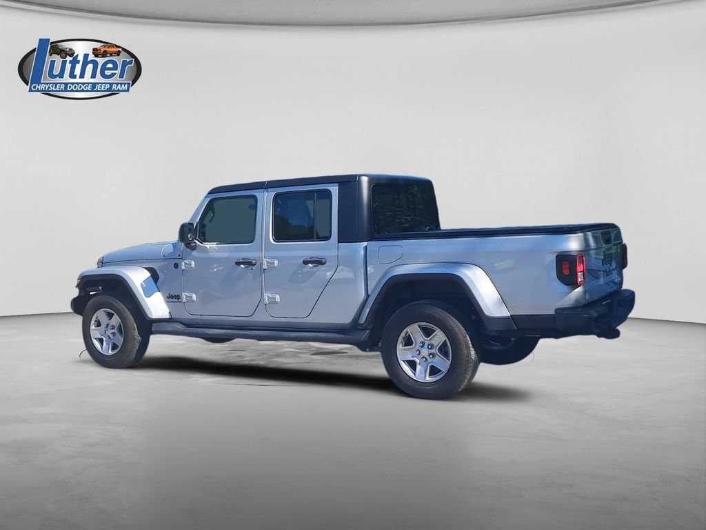 Used 2022 Jeep Gladiator Sport AWD/4WD image 3