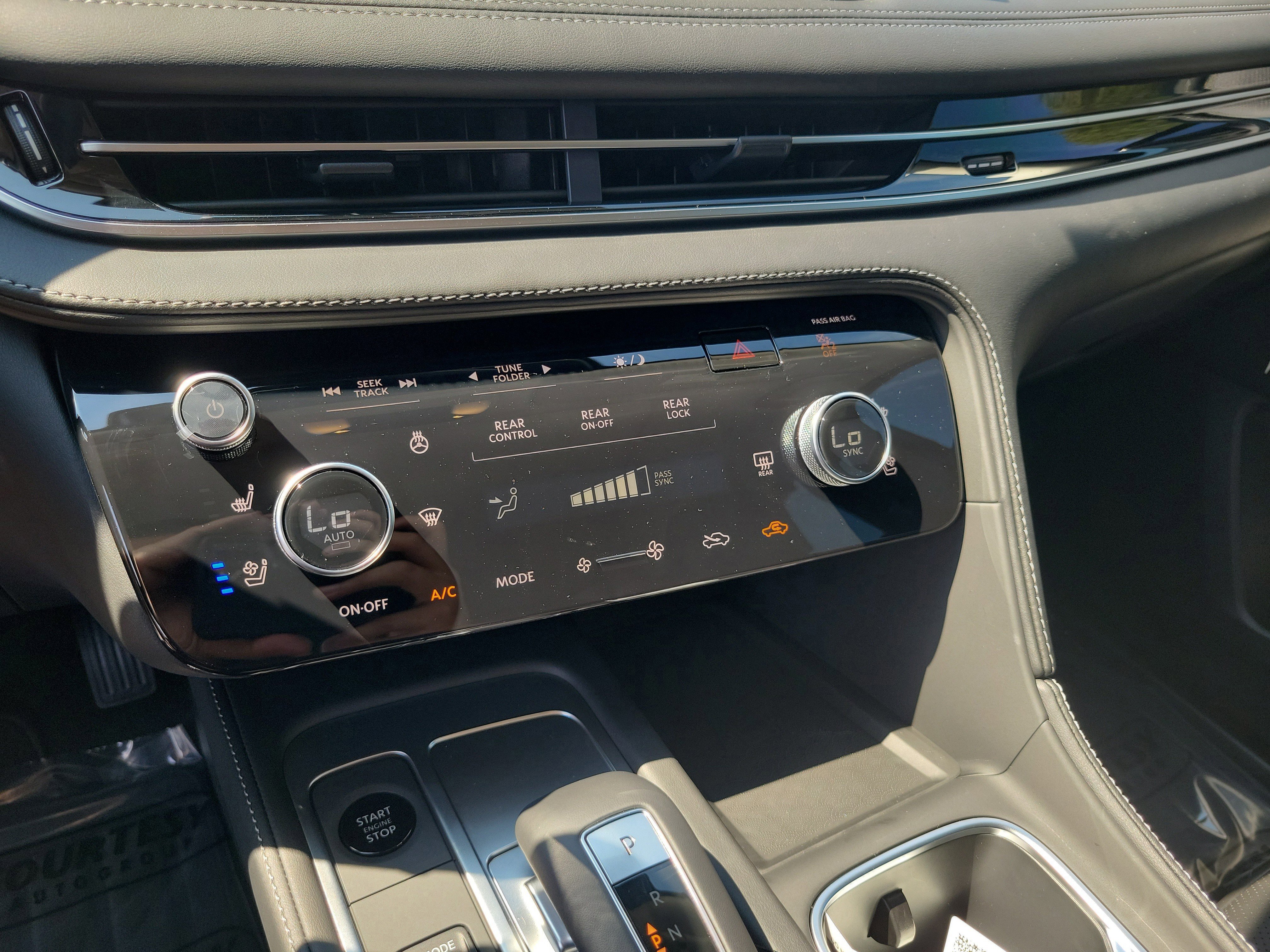 New 2026 INFINITI QX60 Luxe w/ Cargo Package image 23