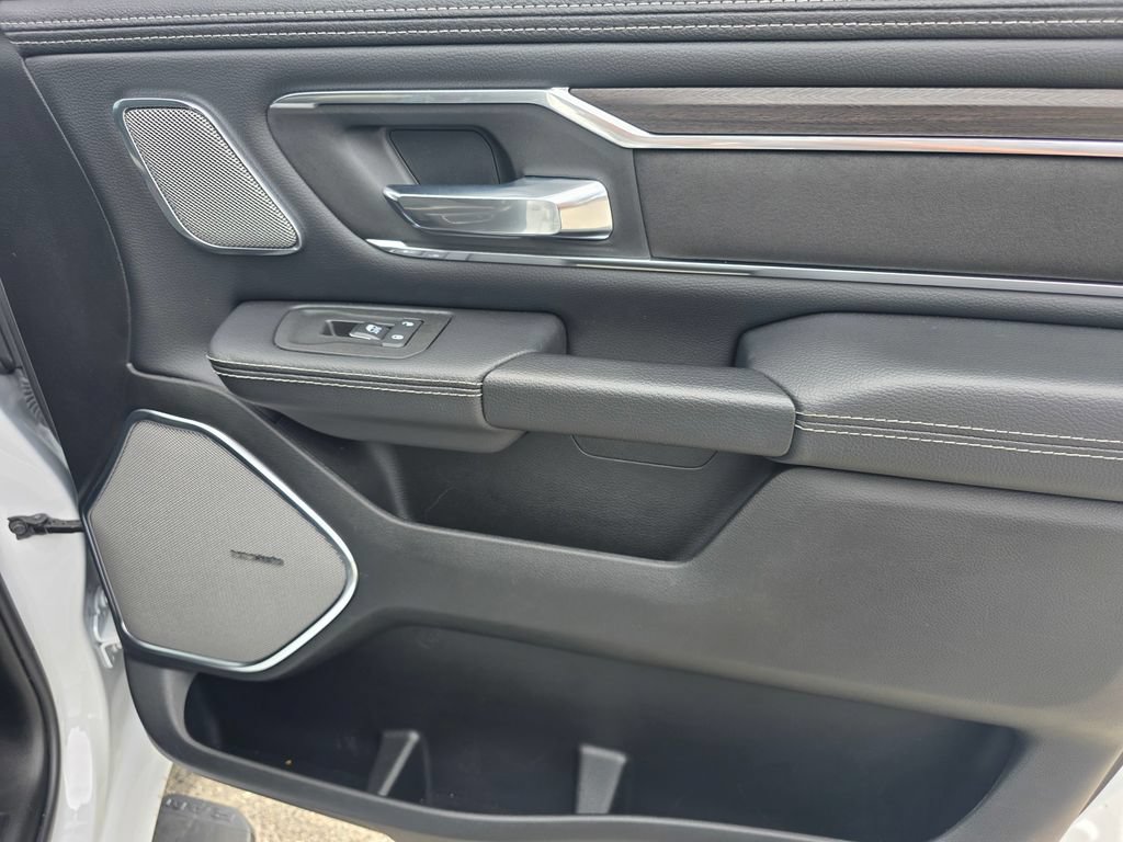 Used 2022 RAM 2500 Laramie AWD/4WD image 27