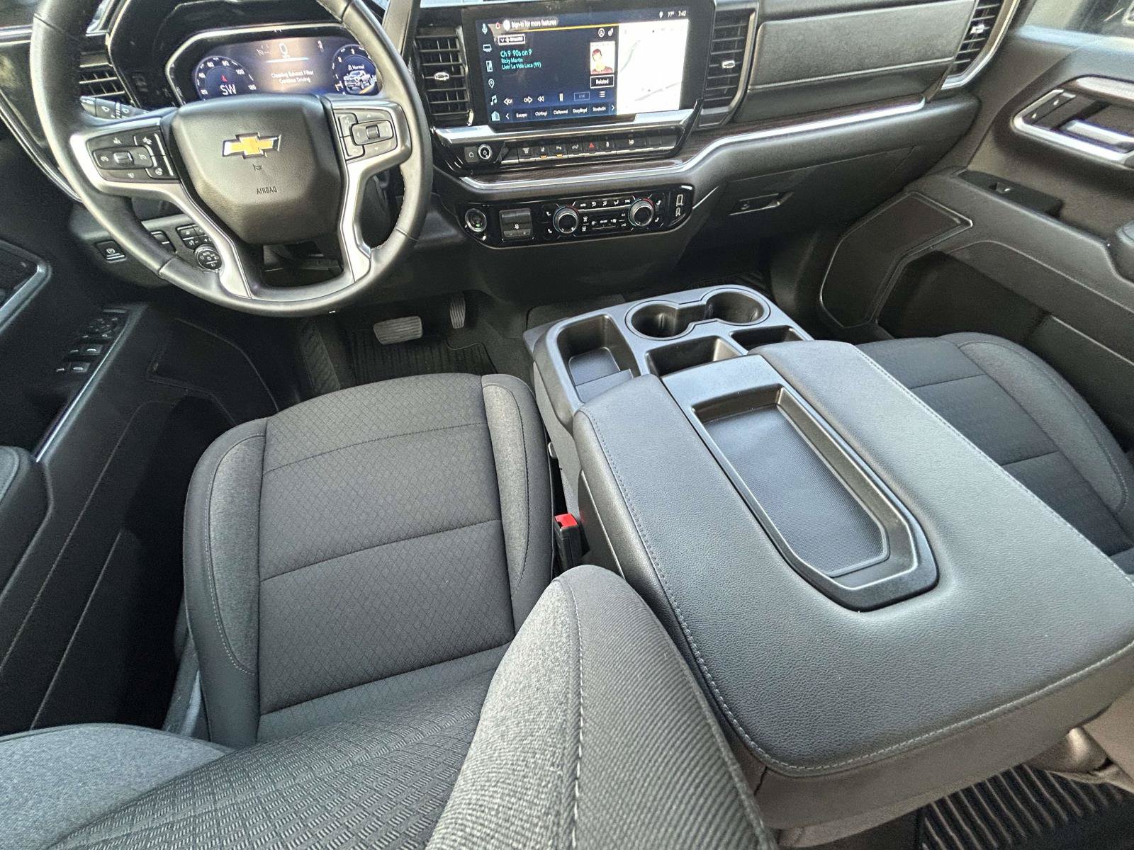 Used 2025 Chevrolet Silverado 2500 LT w/ Safety Package AWD/4WD image 17