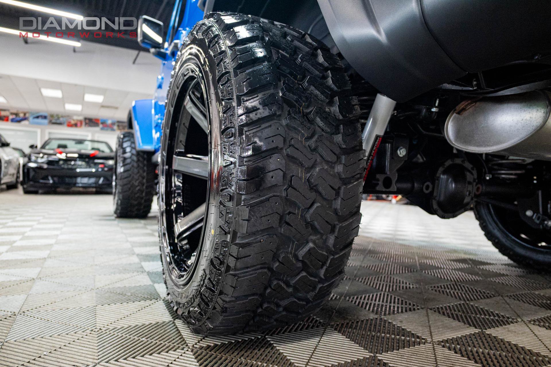 Used 2024 Jeep Wrangler Unlimited Sahara w/ Technology Group image 36