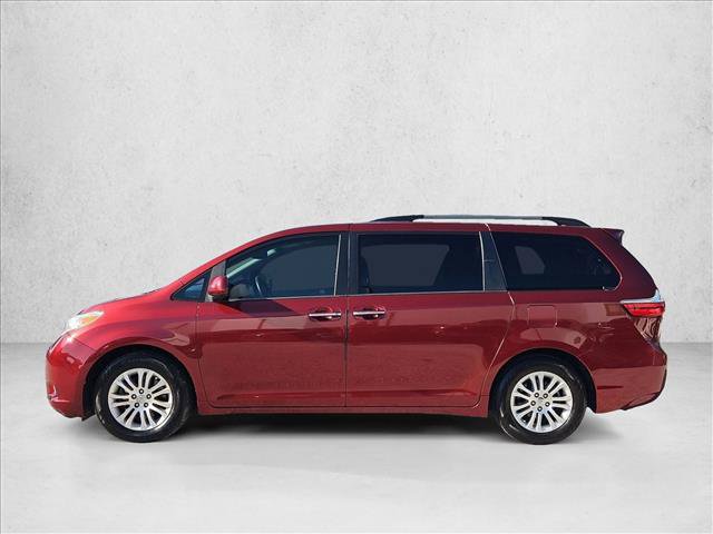 Used 2017 Toyota Sienna XLE FWD image 6