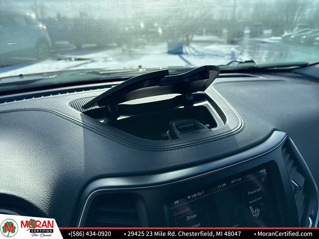 Used 2021 Jeep Cherokee Latitude Lux w/ Comfort/Convenience Group image 17