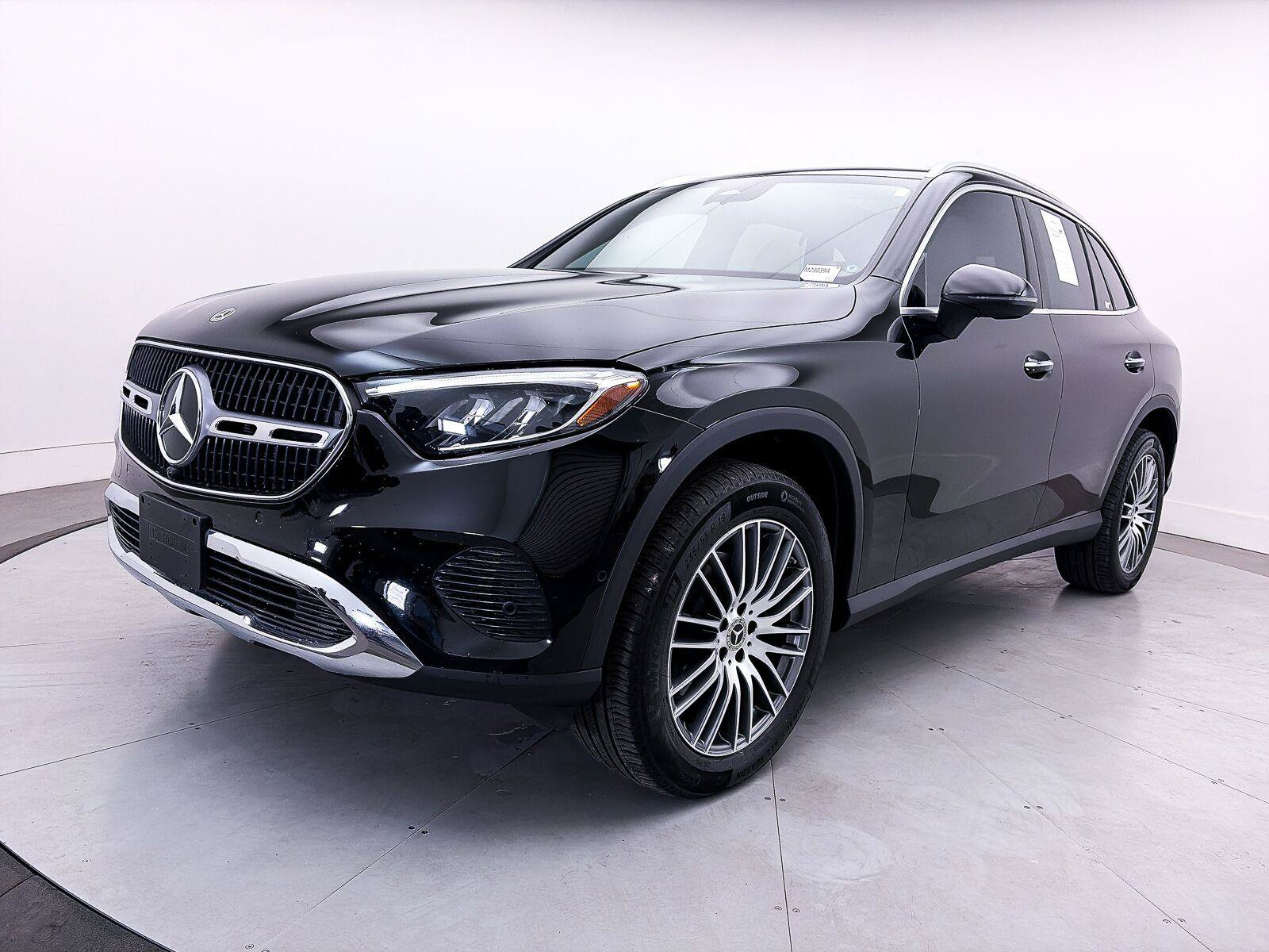 Used 2024 Mercedes-Benz GLC 300 4MATIC image 15