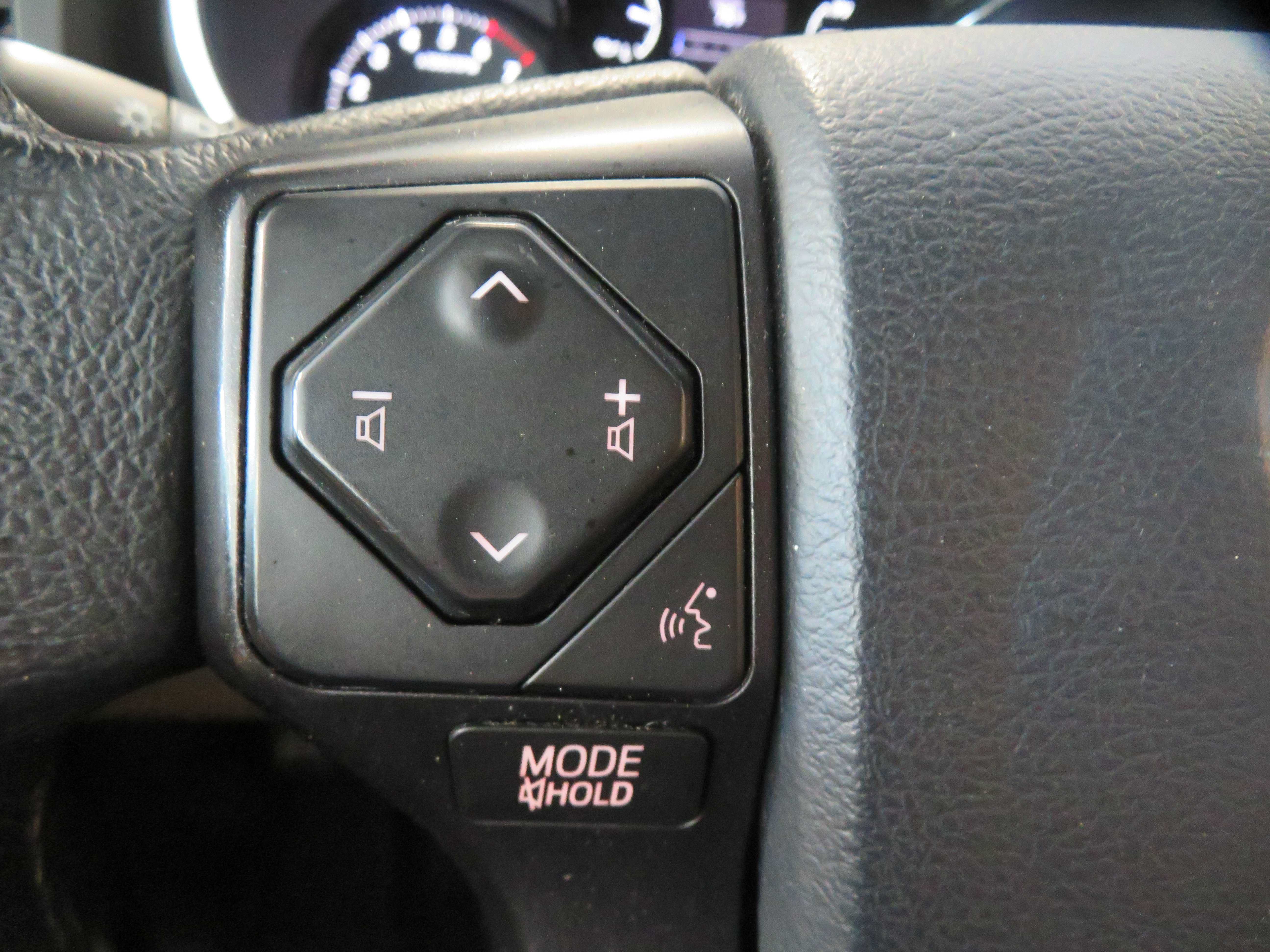Used 2020 Toyota Sequoia Limited w/ Safety & Convenience Package AWD/4WD image 41