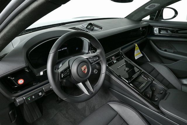Used 2026 Porsche Panamera GTS image 4