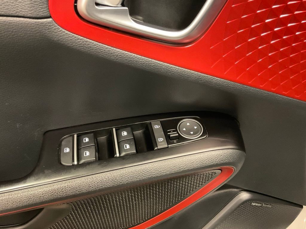 Used 2023 Kia Soul GT-Line w/ GT-Line Technology Package image 16