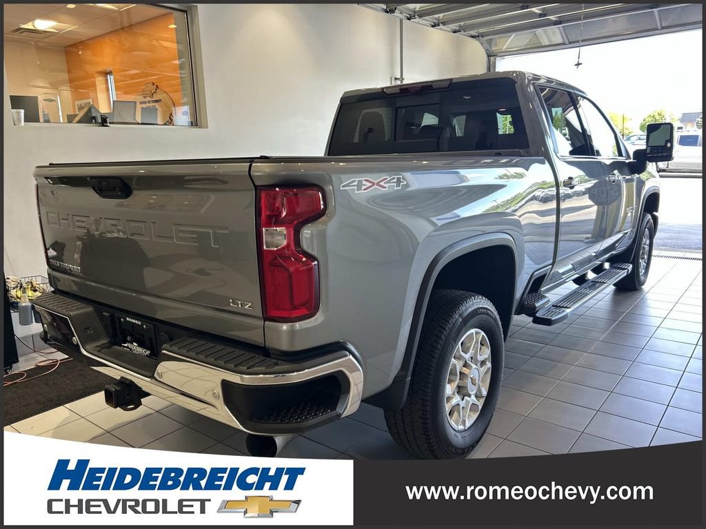 Used 2024 Chevrolet Silverado 2500 LTZ w/ LTZ Plus Package AWD/4WD image 4