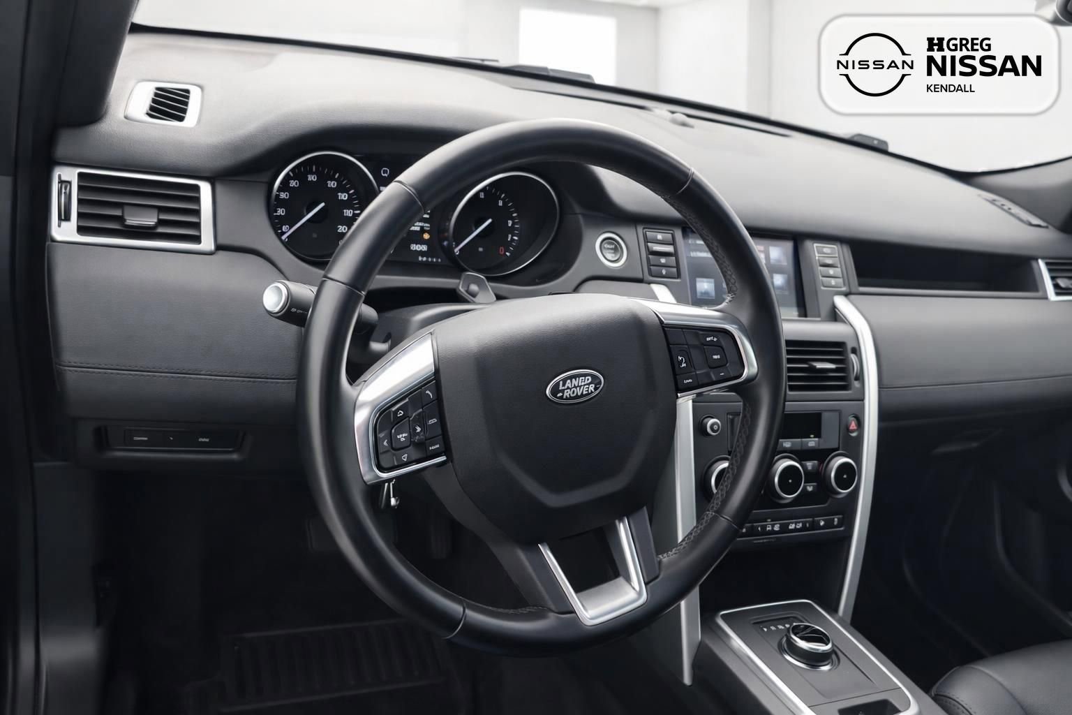 Used 2019 Land Rover Discovery Sport SE AWD/4WD image 8