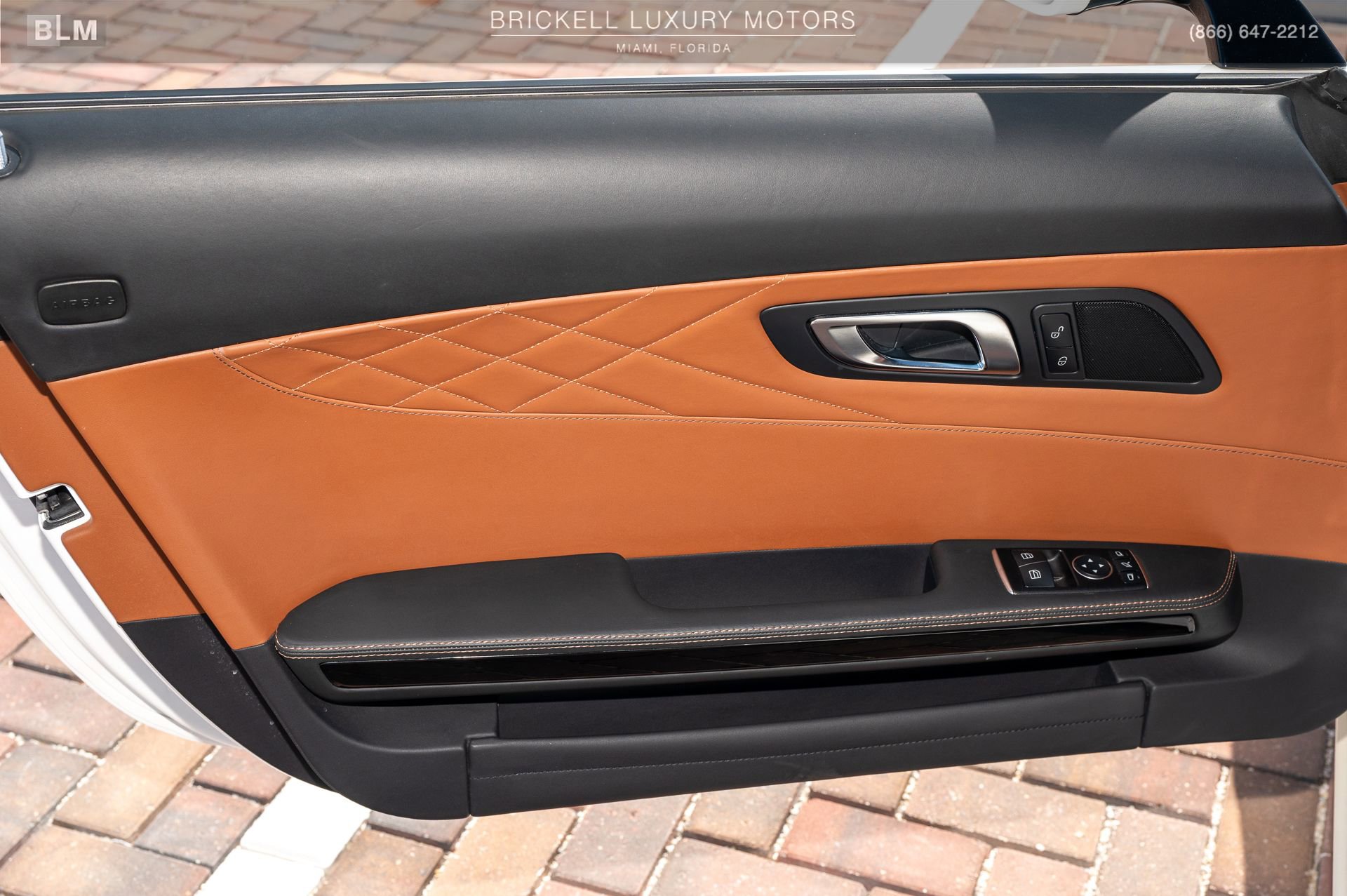 Used 2018 Mercedes-Benz AMG GT Roadster image 16