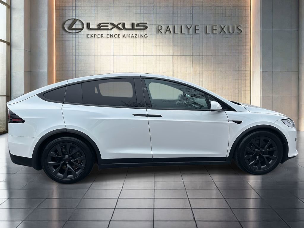 Used 2023 Tesla Model X image 2
